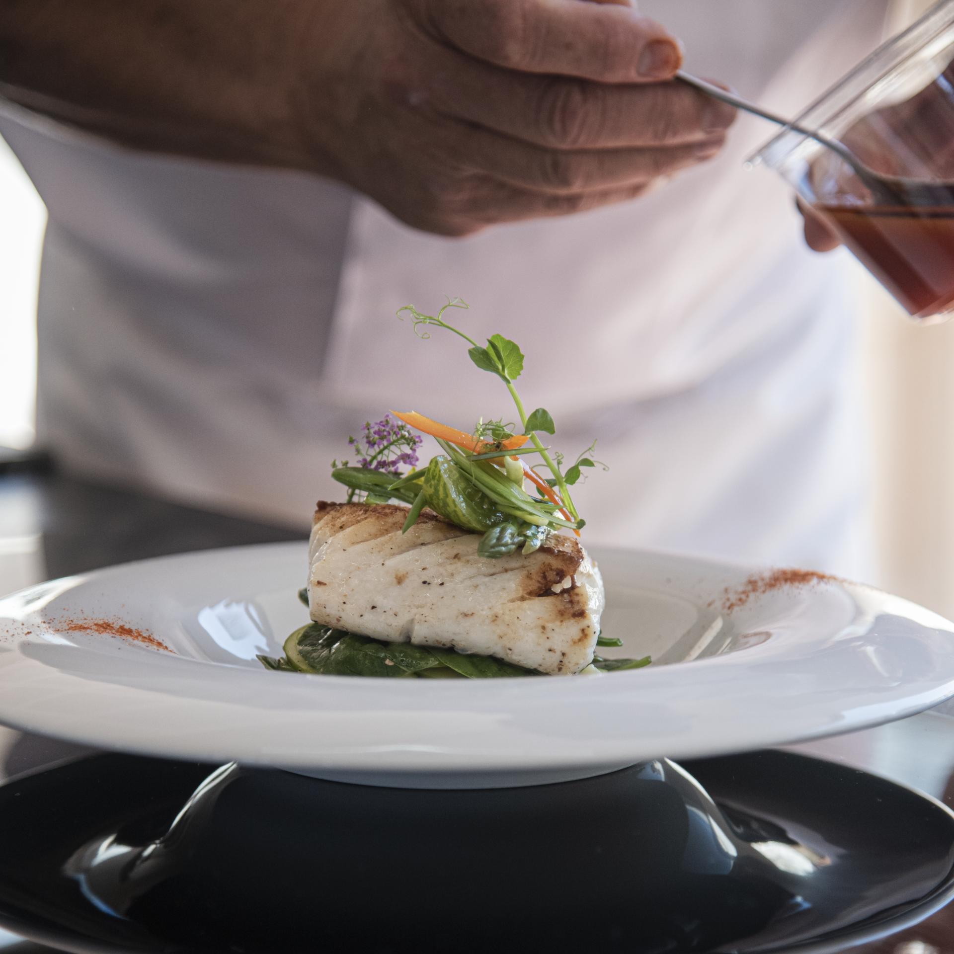 Plat - Découvrez Villa MONIN à Bourges, un lieu unique pour une expérience sensorielle et des saveurs inédites.